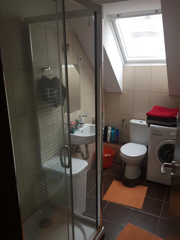 Palank Apartman Mosonmagyaróvár Екстериор снимка