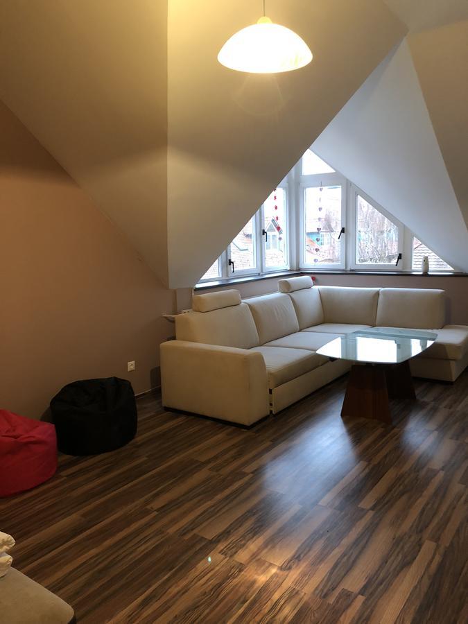Palank Apartman Mosonmagyaróvár Екстериор снимка